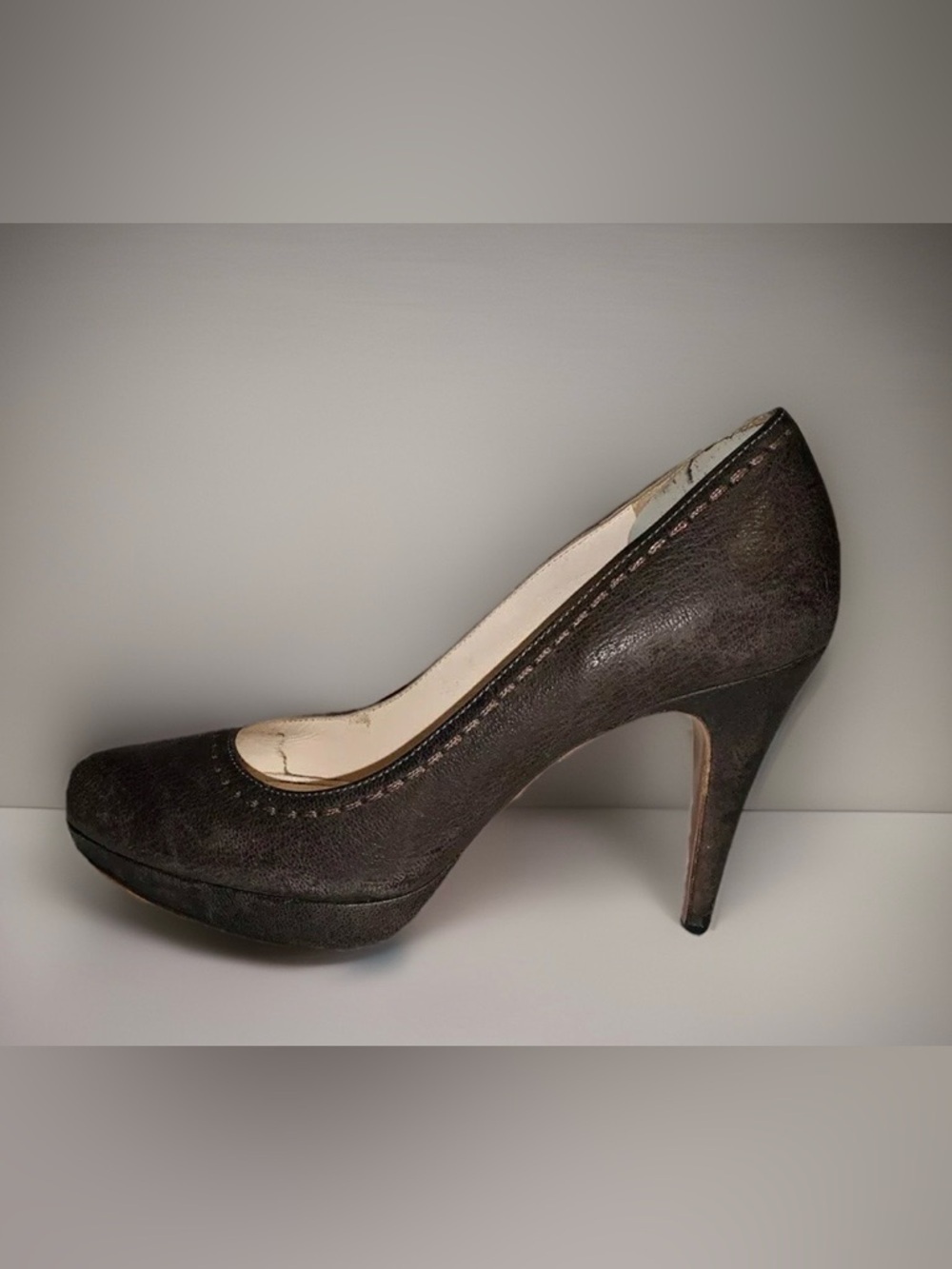 Prada Brown Suede Pumps, Size 36 - Classic Style